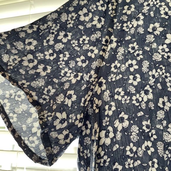 Buddy love Top! - Picture 5 of 5